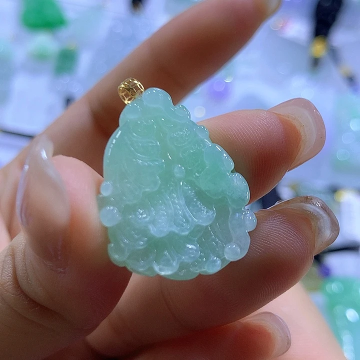 翡翠未镶嵌颈饰天然翡翠A货吊坠