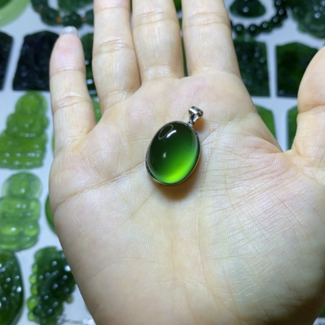 【闪购商品】银S925镶嵌蛇纹石玉颈饰久**伊