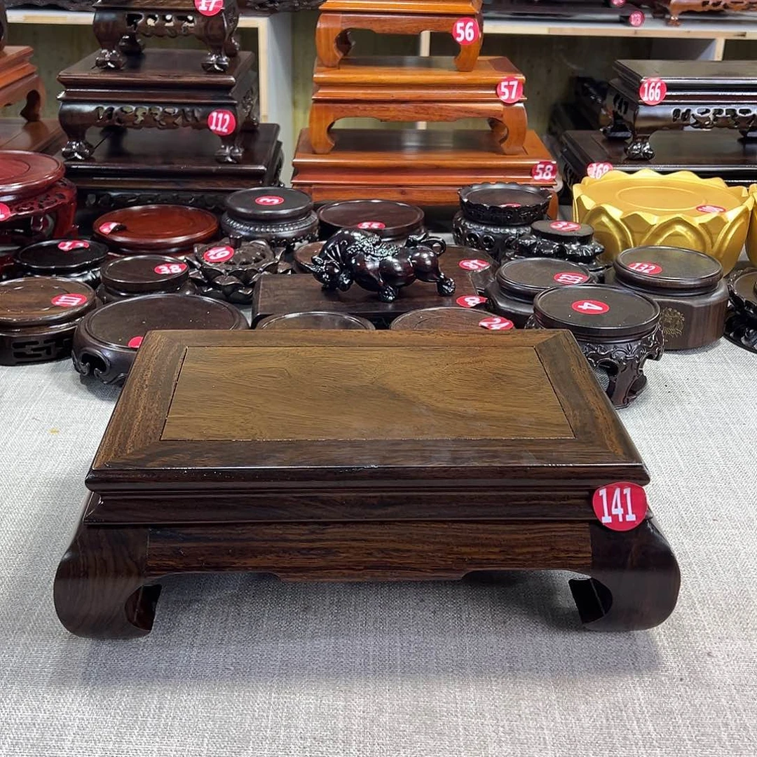 红木底座精雕工艺品