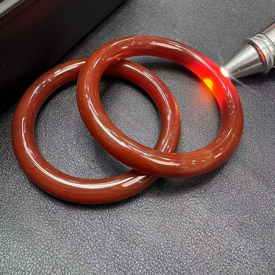 S7182-赤桖金龙龙桖玉玛瑙红圆条手镯-多样性发货只发一件