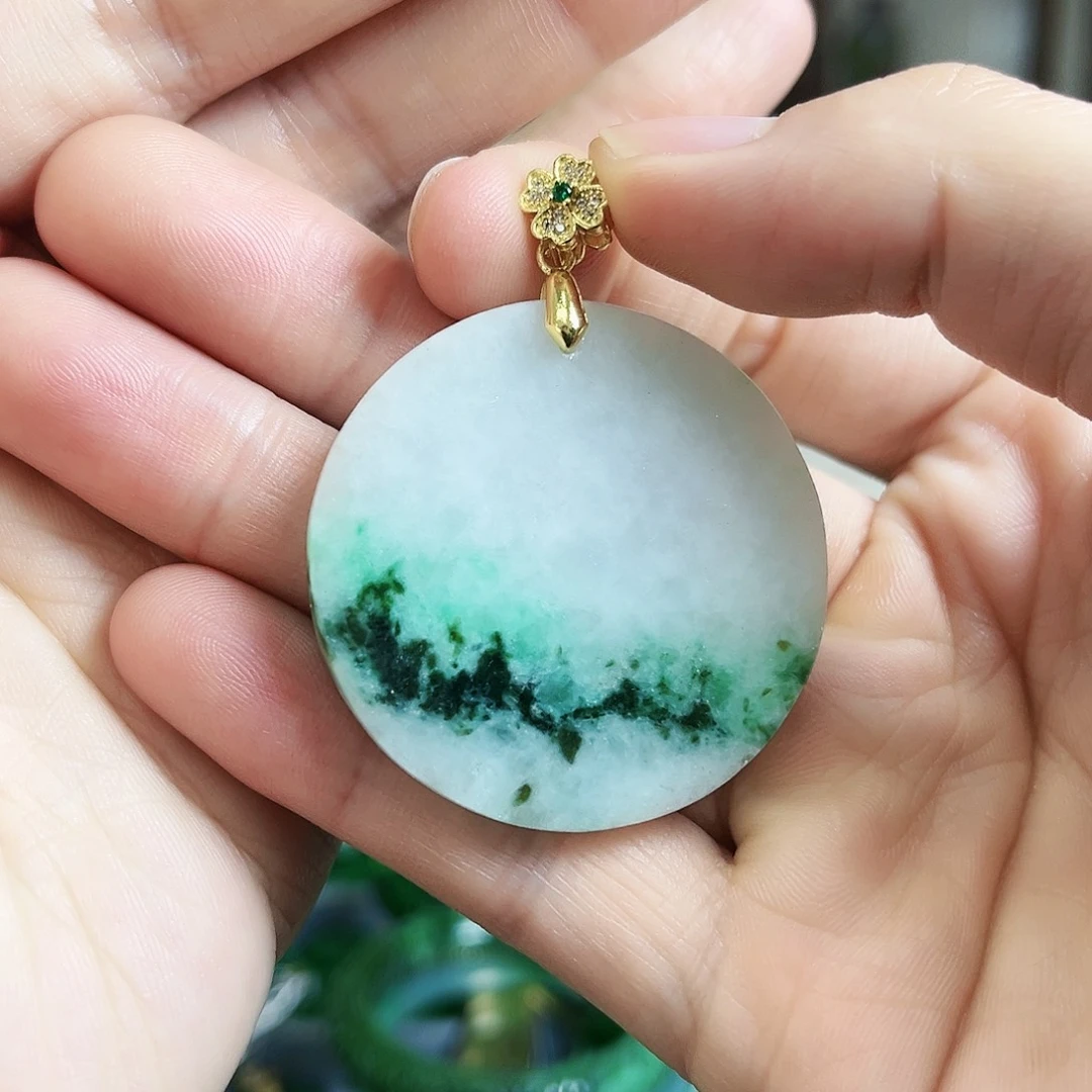 翡翠颈饰未镶嵌吊坠