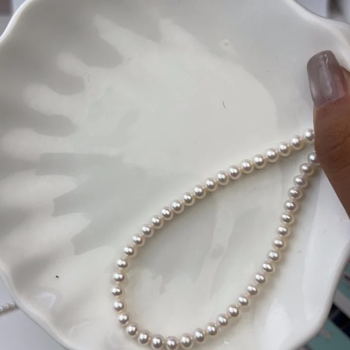 颈饰未镶嵌淡水珍珠