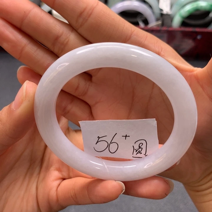 未镶嵌手镯翡翠手镯