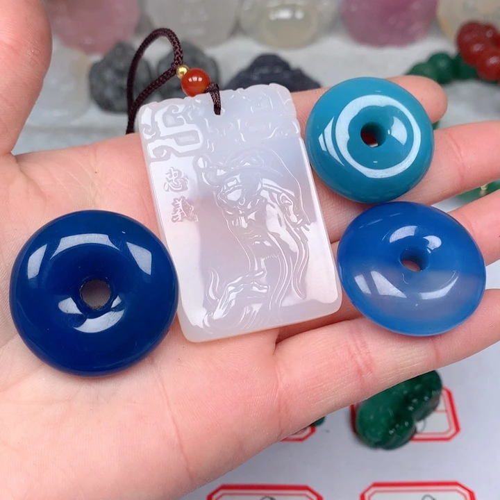 玛瑙/玉髓颈饰未镶嵌N****