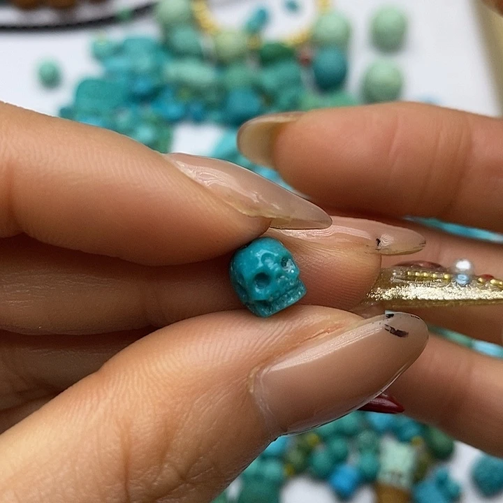 绿松石未镶嵌珠宝奇石