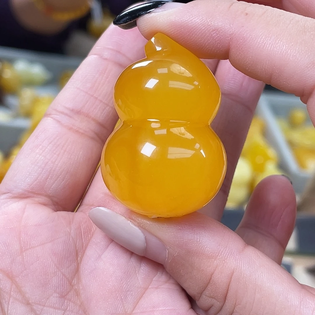 琥珀未镶嵌珠宝奇石h11