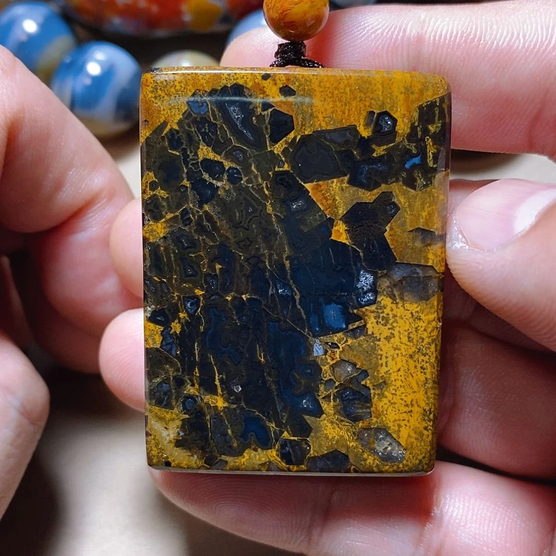 未镶嵌颈饰玛瑙/玉髓观****8