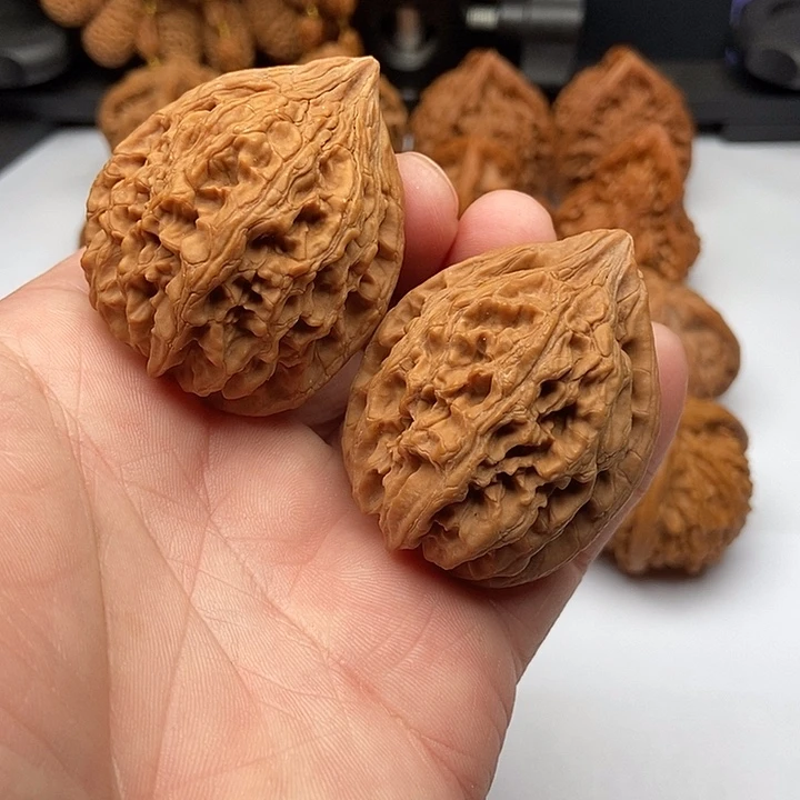 把件文玩核桃大沽石