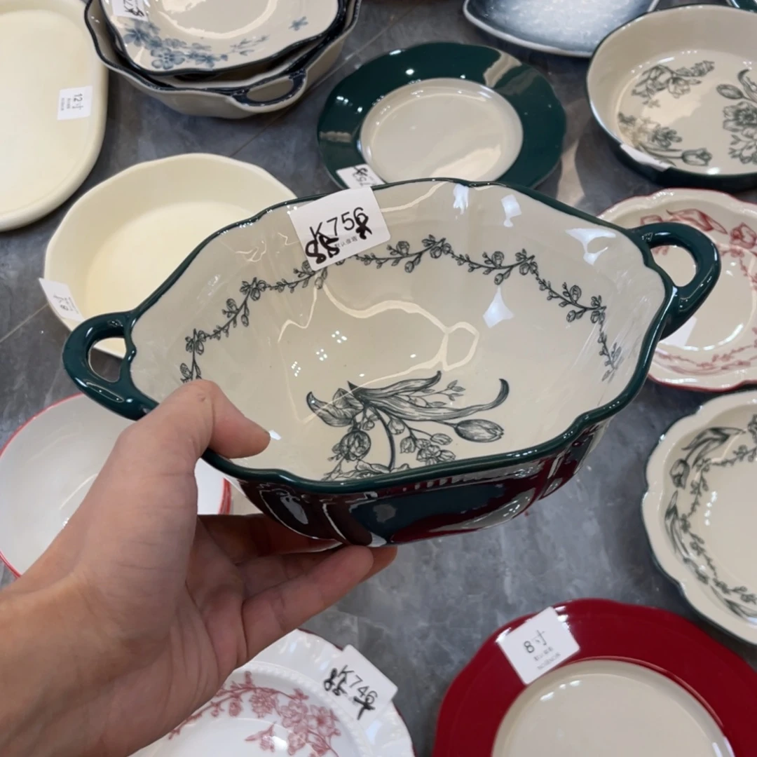 陶瓷微瑕餐具介意勿拍，满18飞！