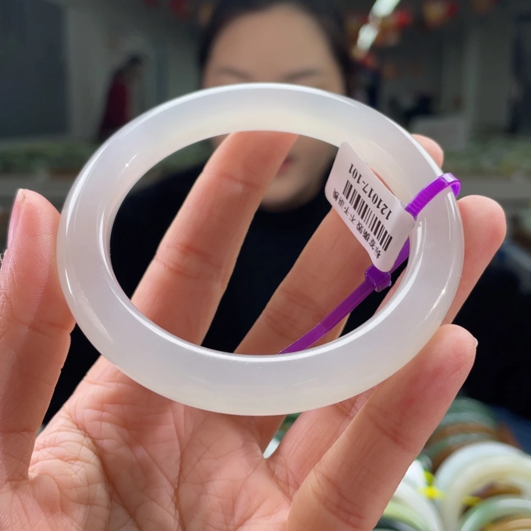 未镶嵌手镯和田玉56 57