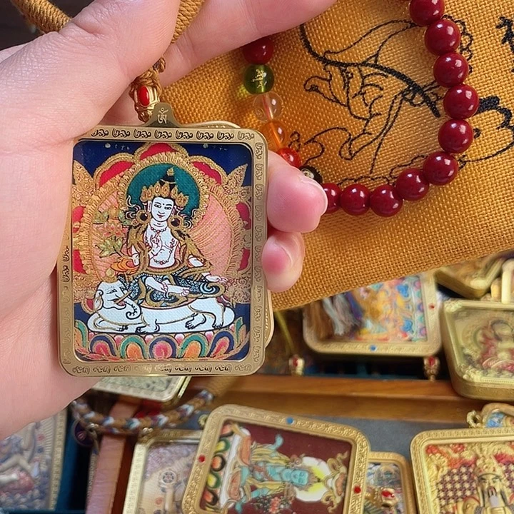 织绣E****?我是一只小小鸟呀哈哈