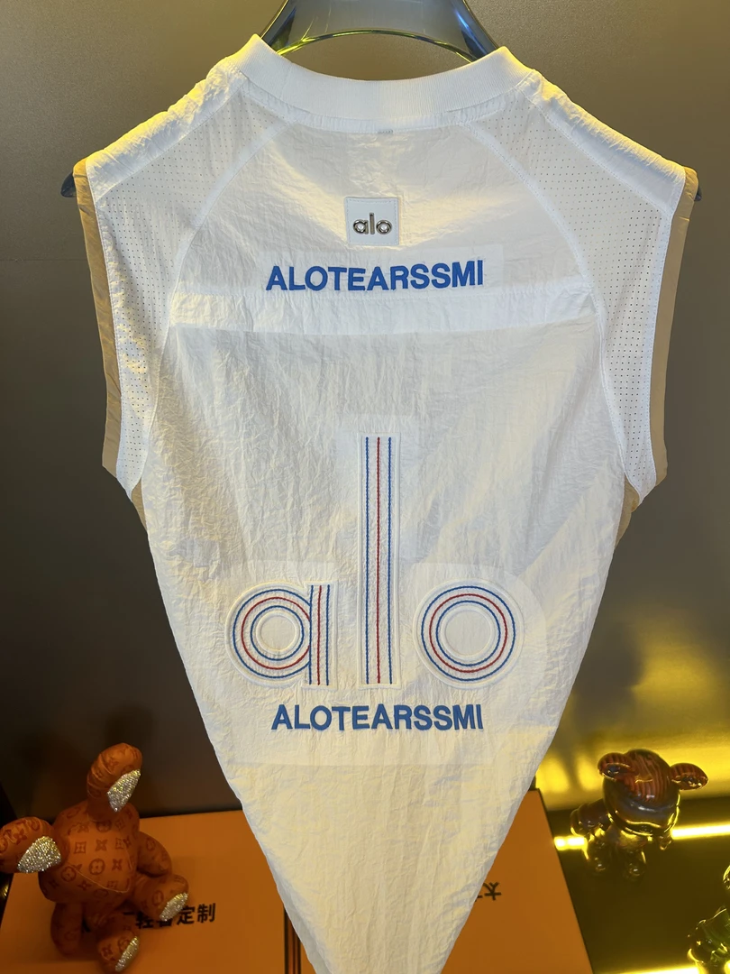 8007刺绣复古潮流百搭夏季宽松背心时尚宽松型字母休闲风上衣白色