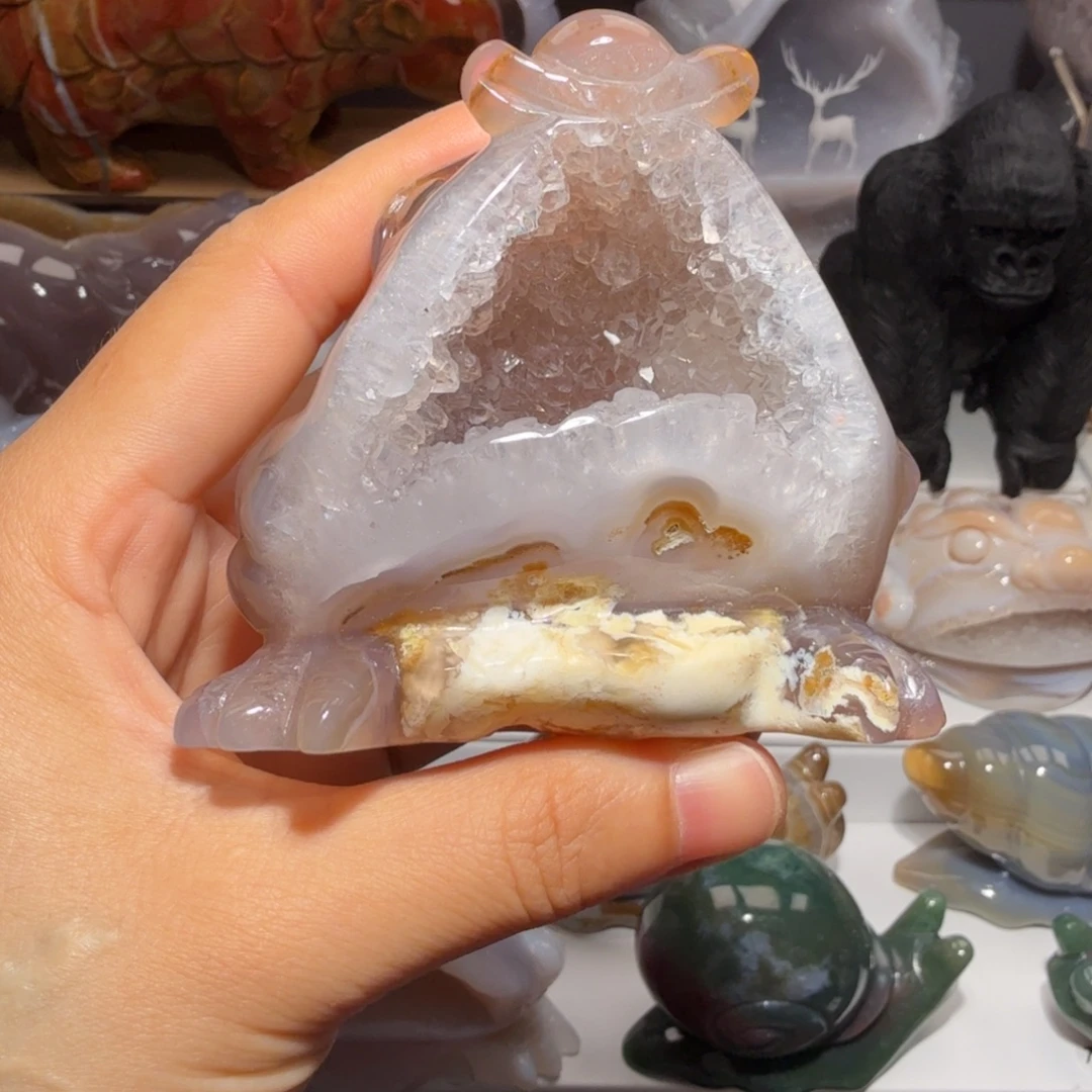 燕***子玛瑙/玉髓未镶嵌挂件