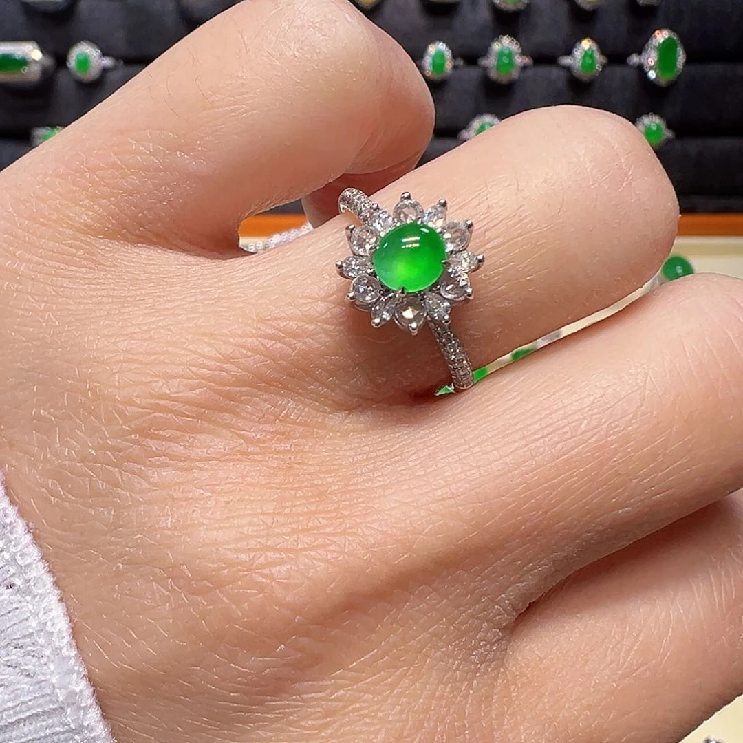 翡翠颈饰18K金镶嵌吊坠