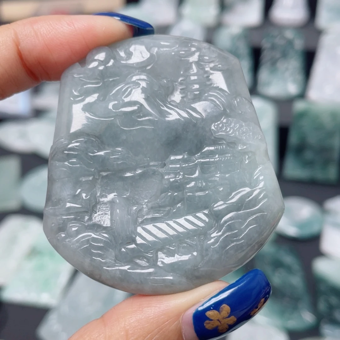 翡翠未镶嵌颈饰乌鸡山水