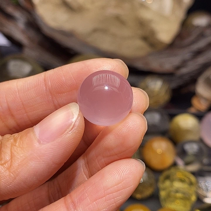 布***丁珠宝半成品水晶未镶嵌