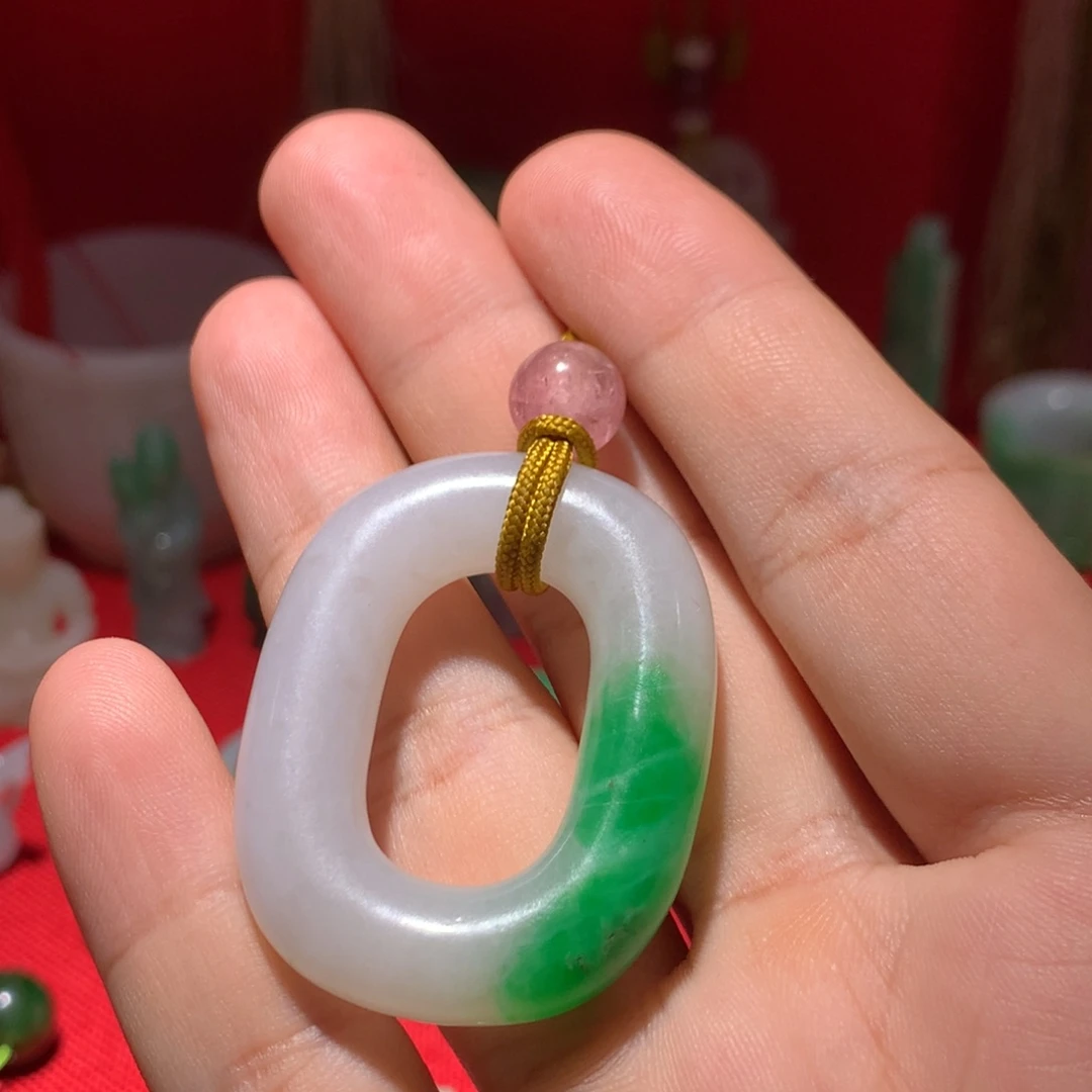 l***Q颈饰未镶嵌翡翠翡翠