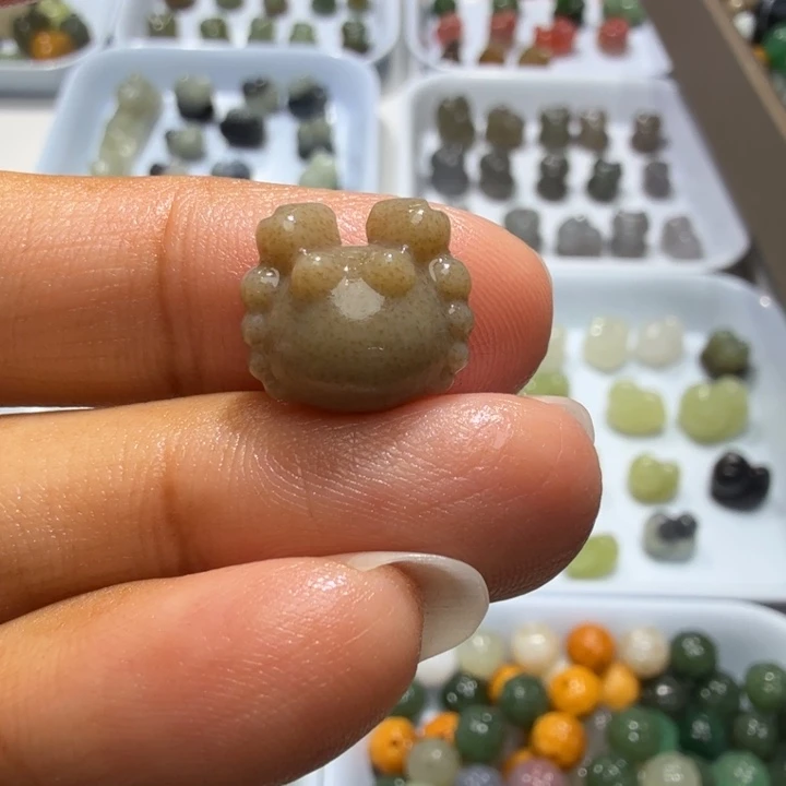 未镶嵌和田玉珠宝半成品