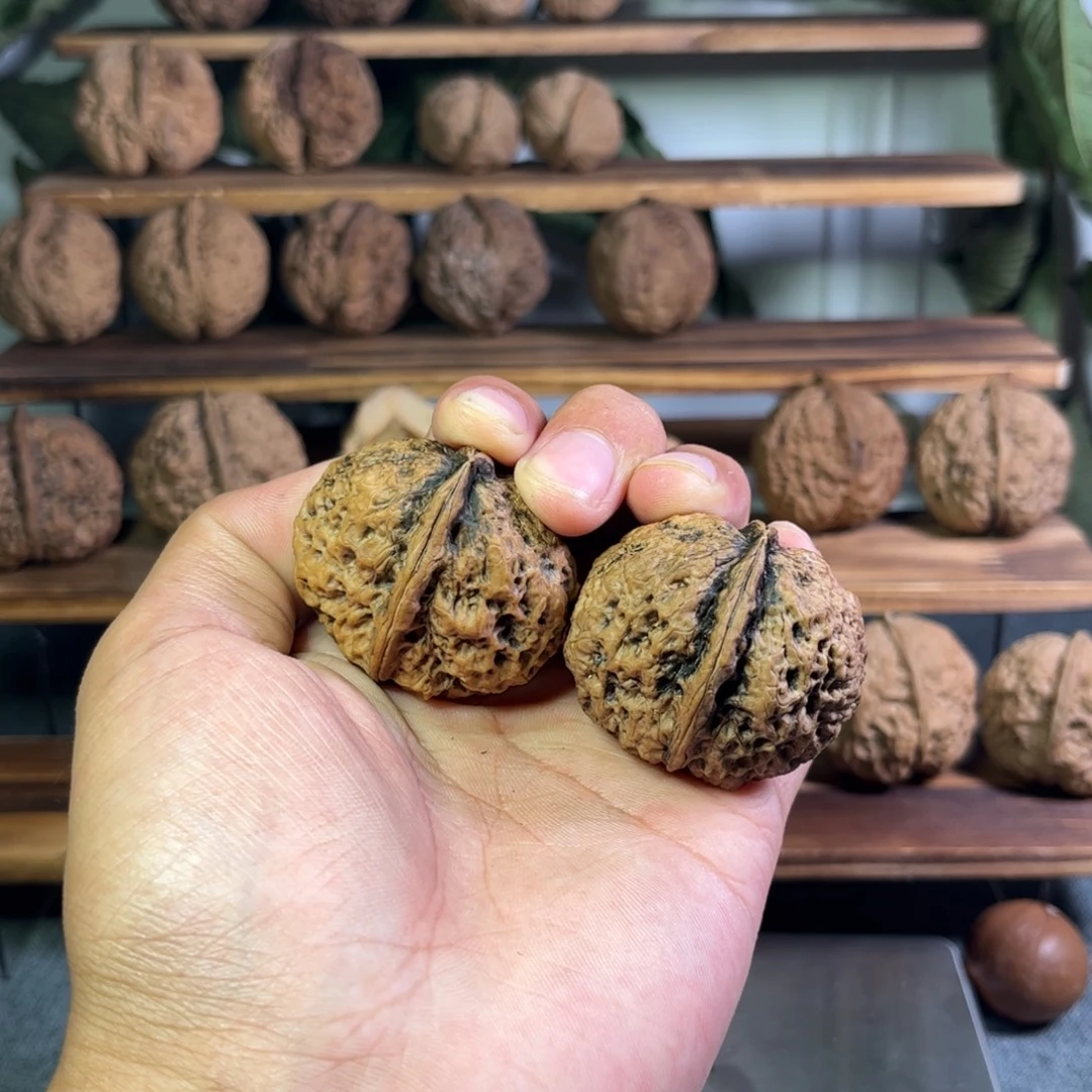 把件桃核红火云铁26号41mm