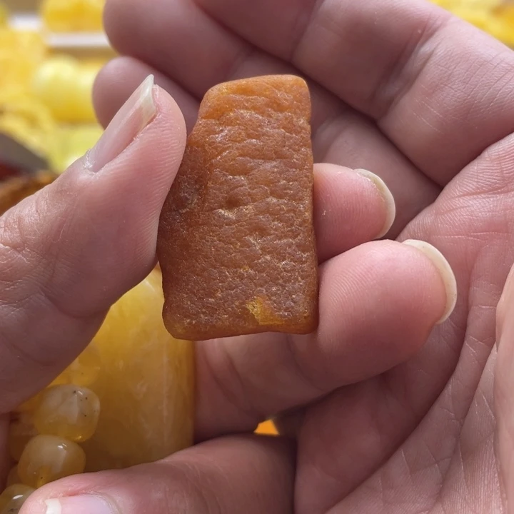 蜜蜡手串未镶嵌吊坠