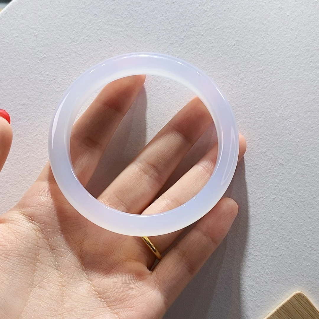 玛瑙/玉髓手镯未镶嵌62.6