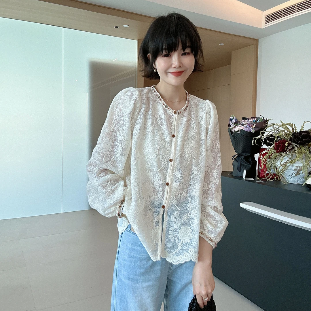 重工刺绣圆领串珠蕾丝网纱衬衫小衫