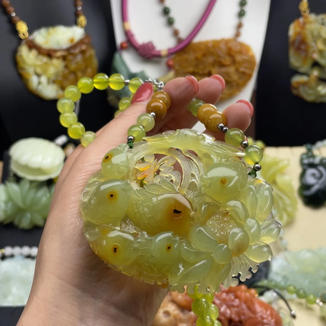 未镶嵌蛇纹石玉颈饰s***h