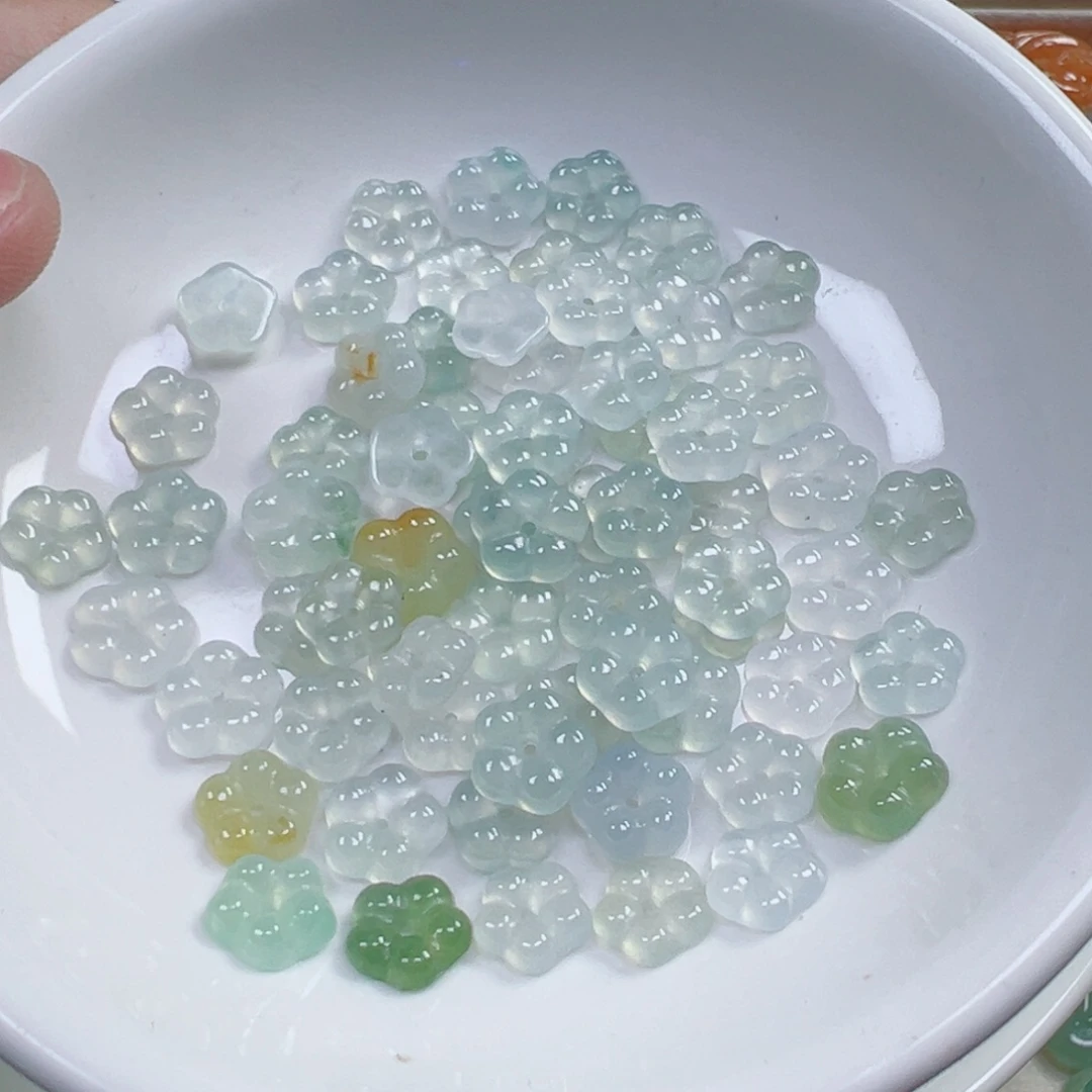 散珠翡翠花花一个
