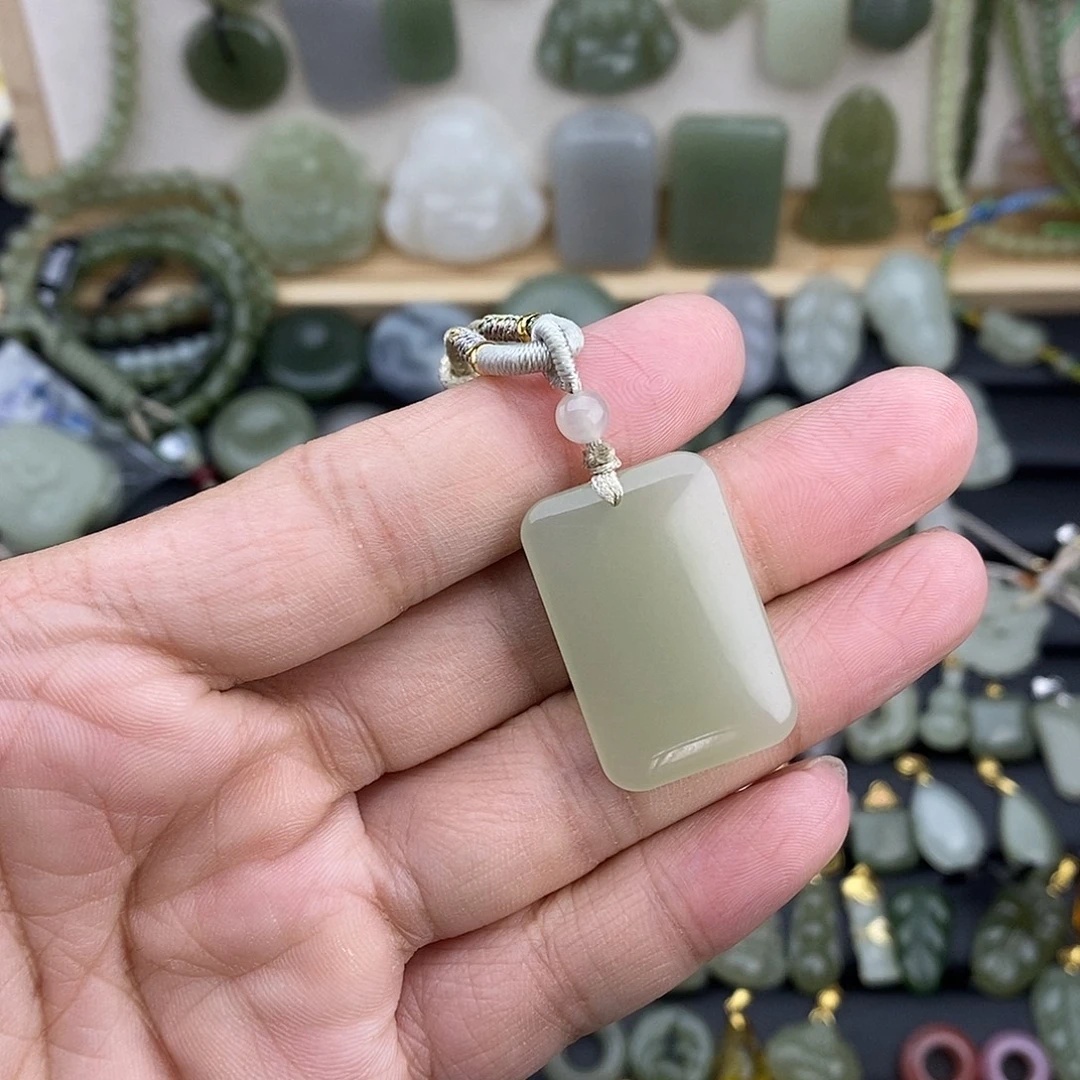 和田玉未镶嵌吊坠(不含链)