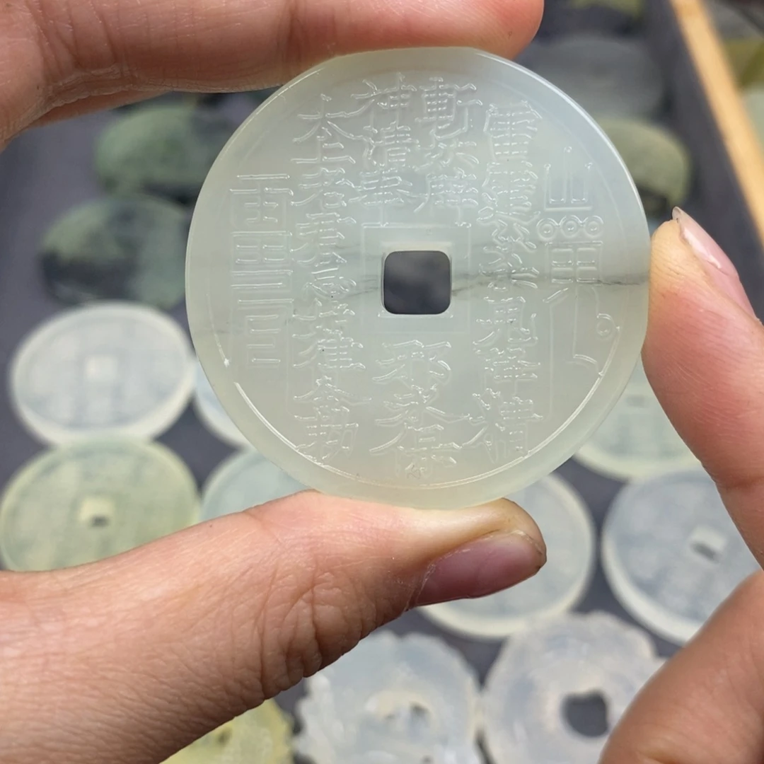 蛇纹石玉颈饰未镶嵌7