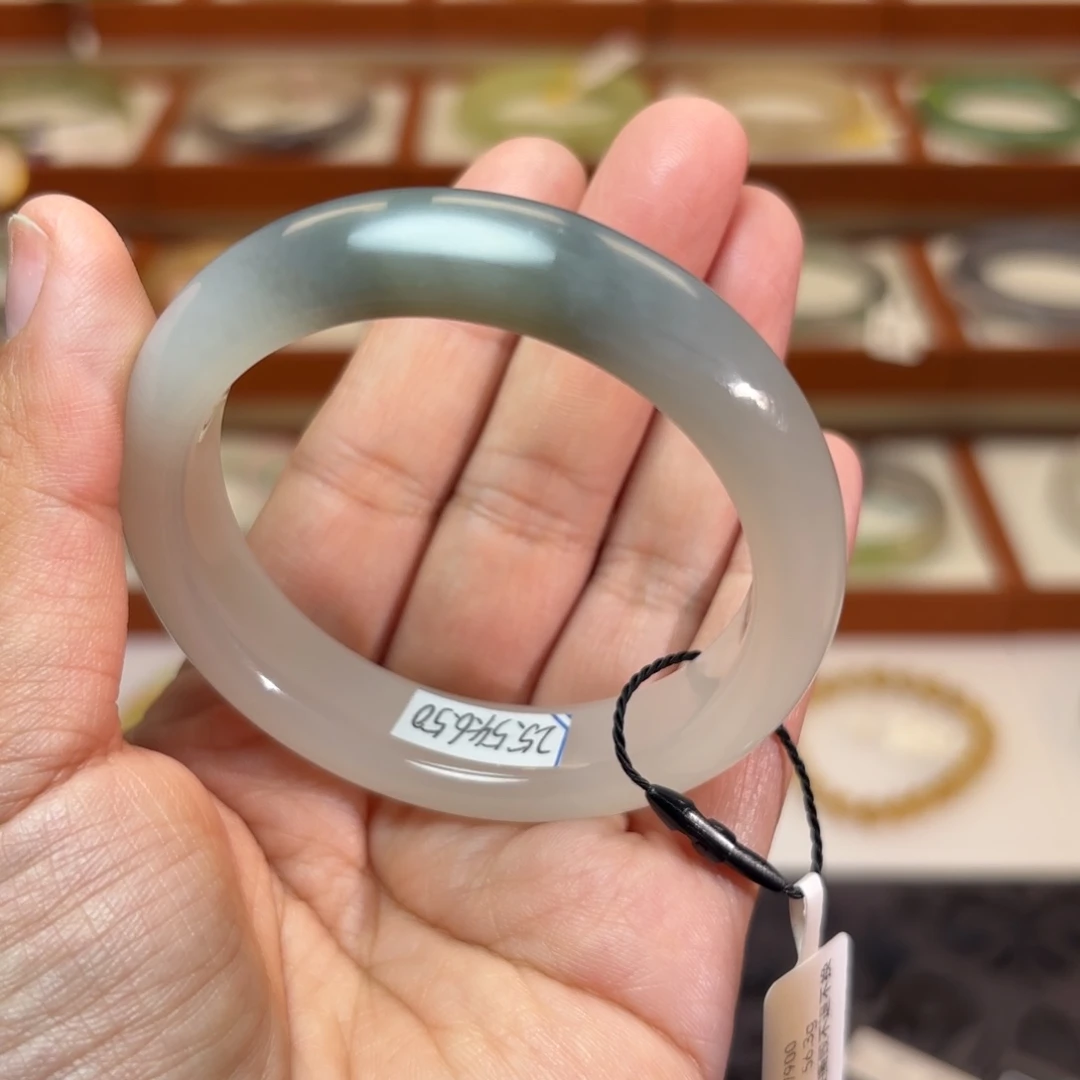 和田玉未镶嵌手镯一口紫白手镯