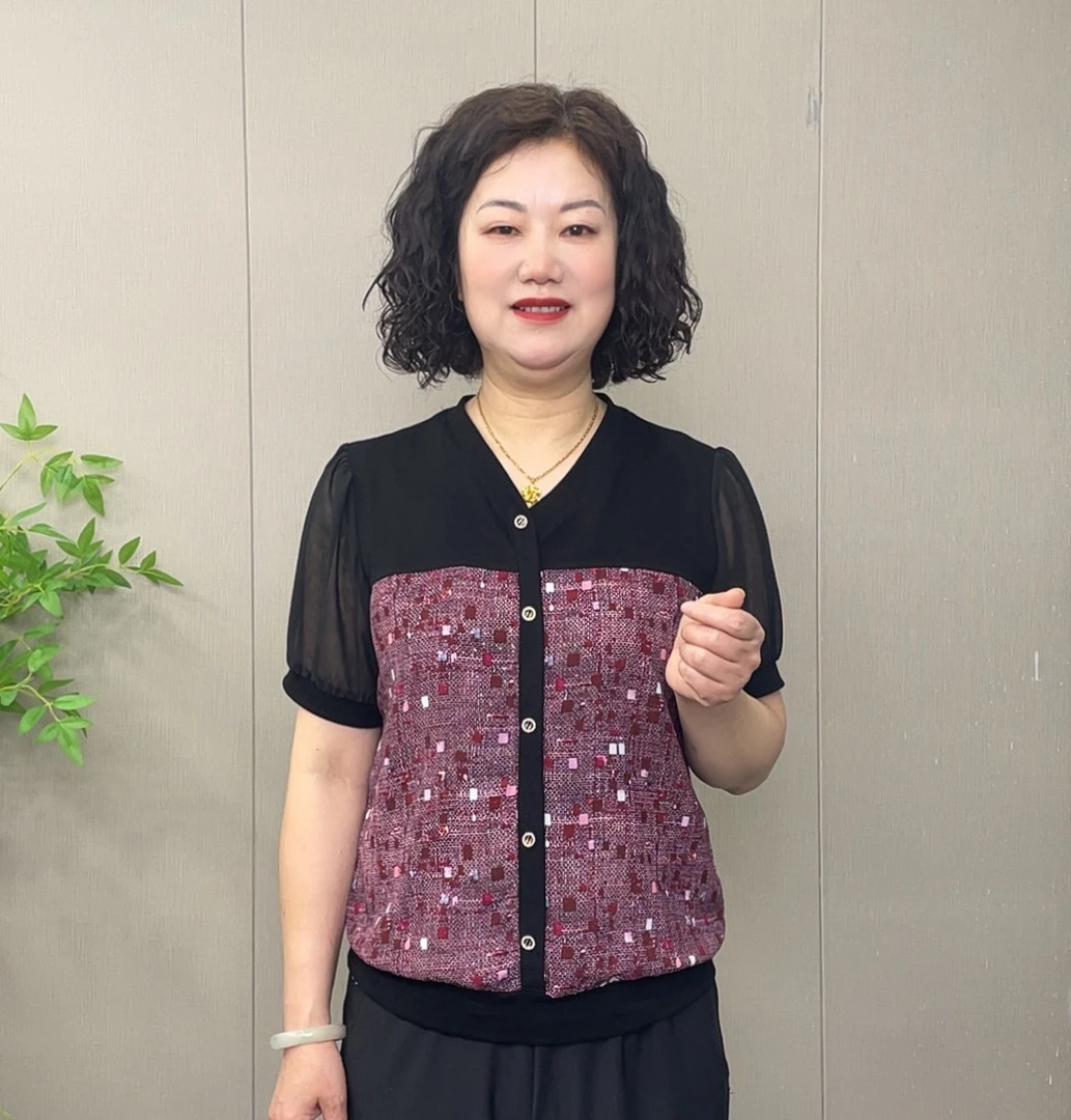 夏季新款洋气V领短袖T恤拼接撞色减龄显瘦遮肚休闲时尚百搭妈妈装