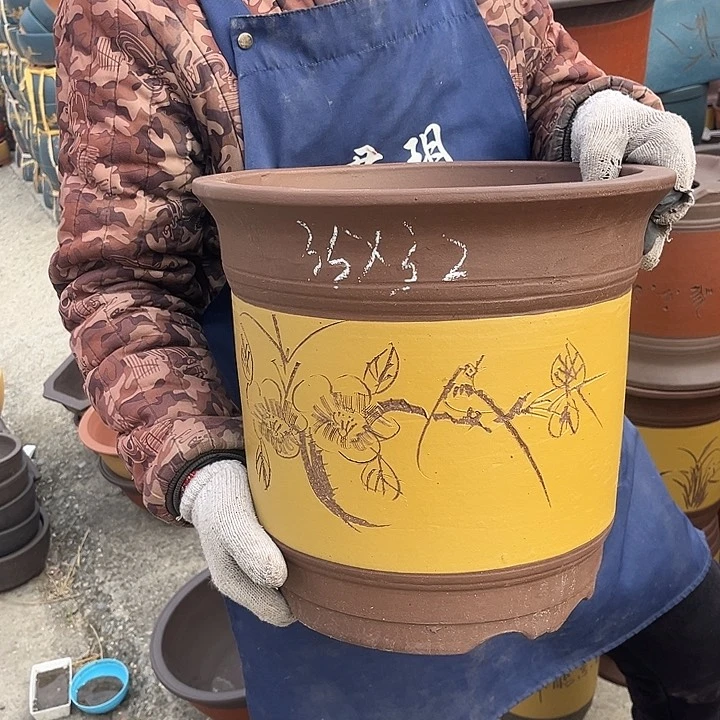 紫砂紫砂花盆和小盆栽