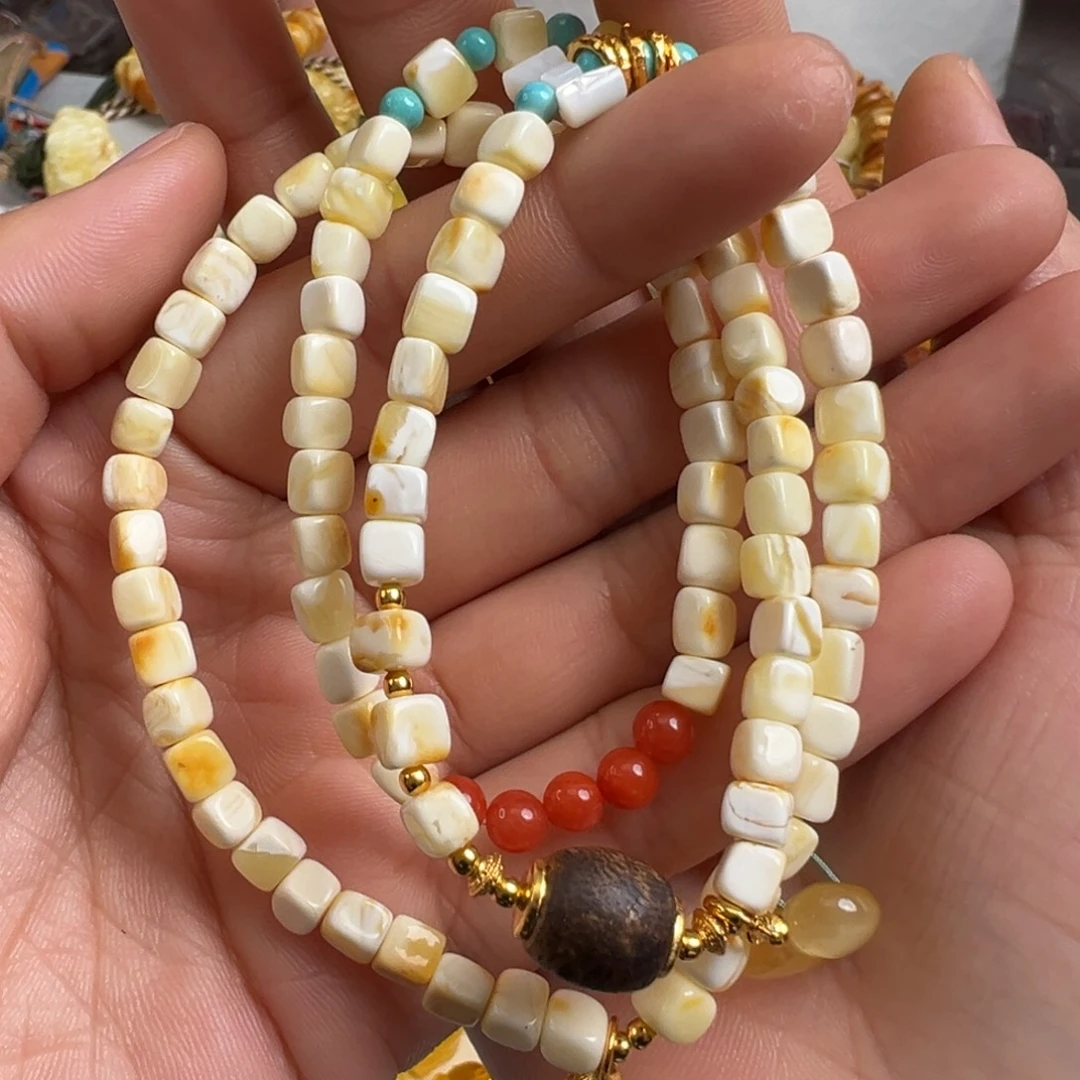 蜜蜡未镶嵌裸石蜜蜡