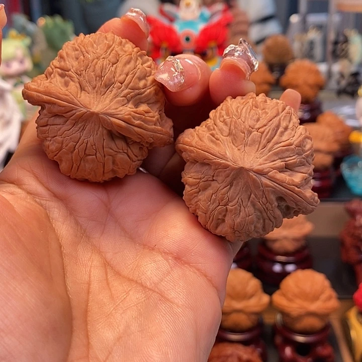 文玩核桃吊坠45泥鳅背