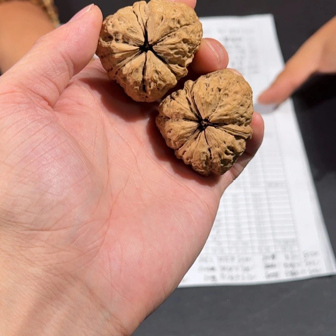 文玩核桃把件61号蟾尊三棱