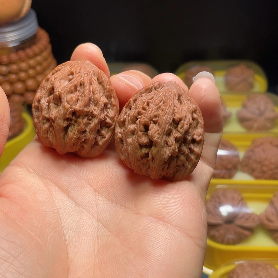 文玩核桃吊坠37尺麦穗虎头