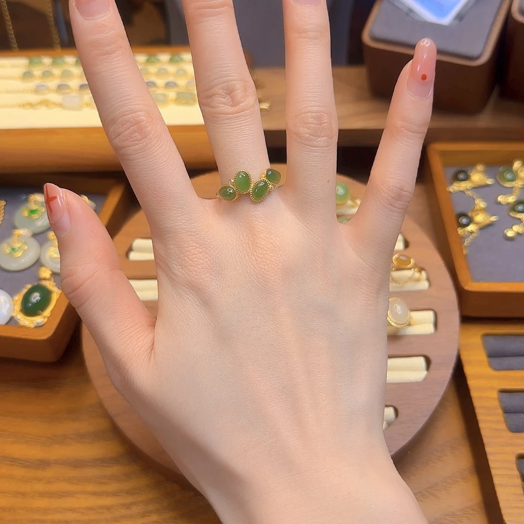 和田玉戒指银S925镀金镶嵌