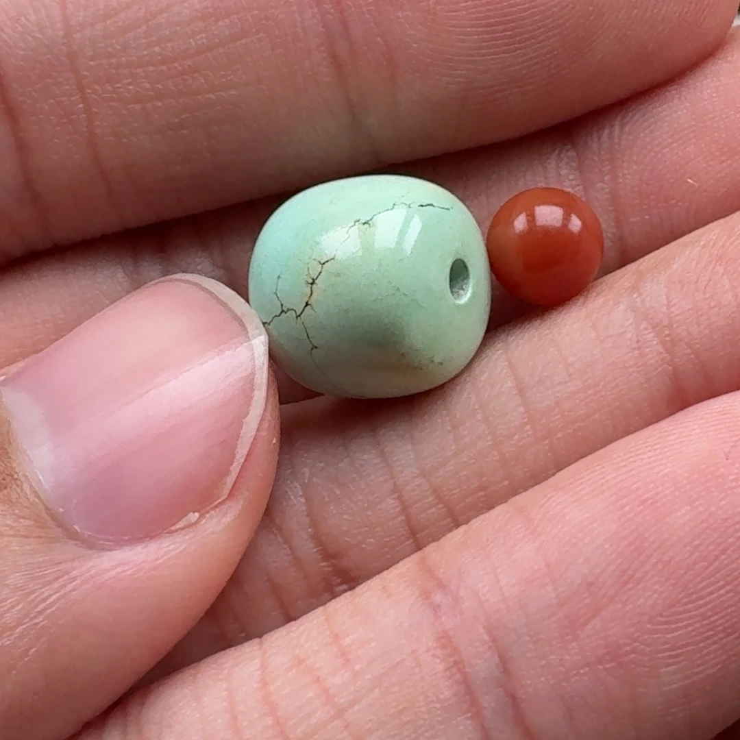 天***空南红玛瑙未镶嵌珠宝半成品