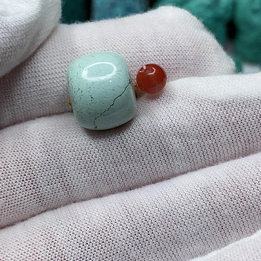 南红玛瑙未镶嵌珠宝奇石