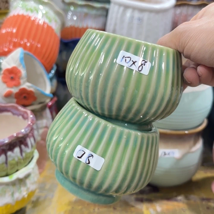 凑9块包邮，有孔，陶瓷花盆