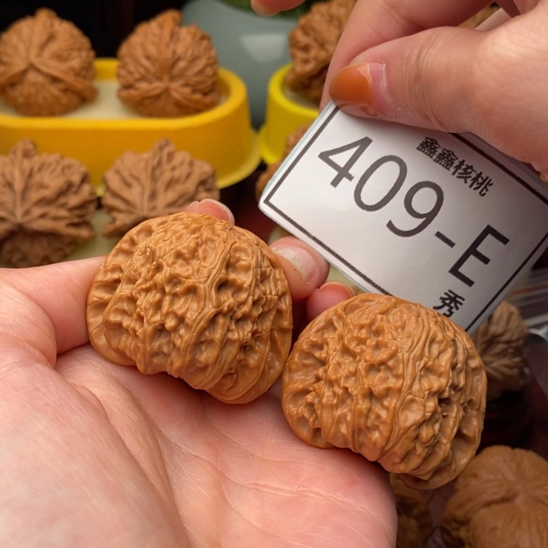 文玩核桃把件白狮41