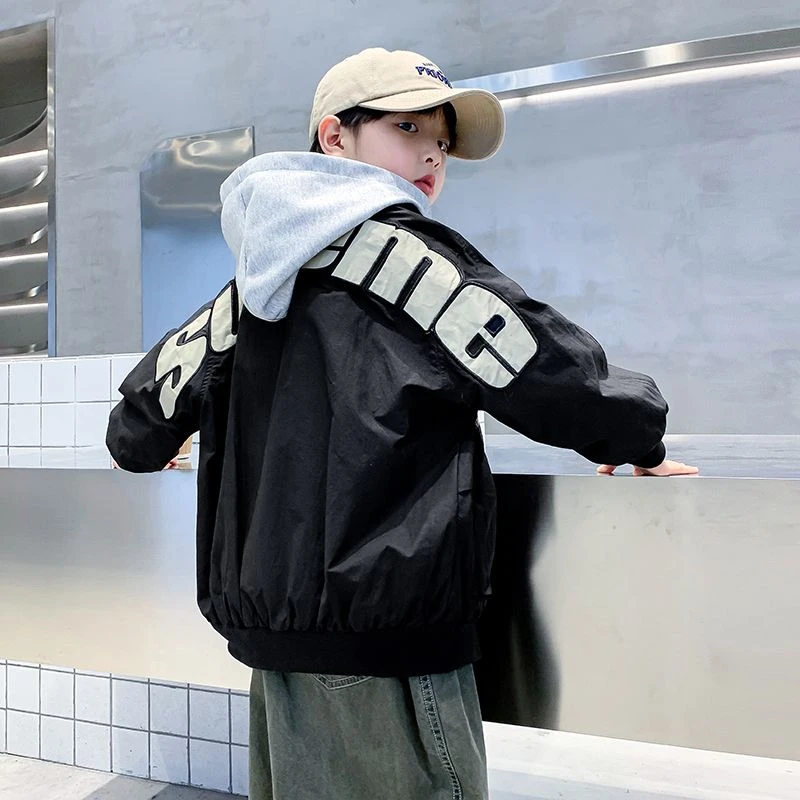 春秋装时尚连帽棒球服外套2024新款男孩春季痞帅薄夹克K241WT4090