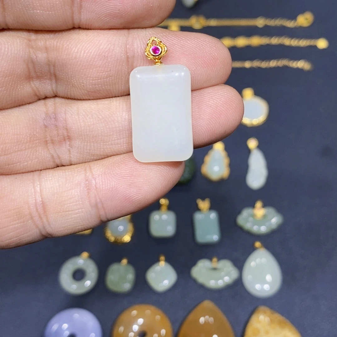 颈饰银S925镀金镶嵌和田玉