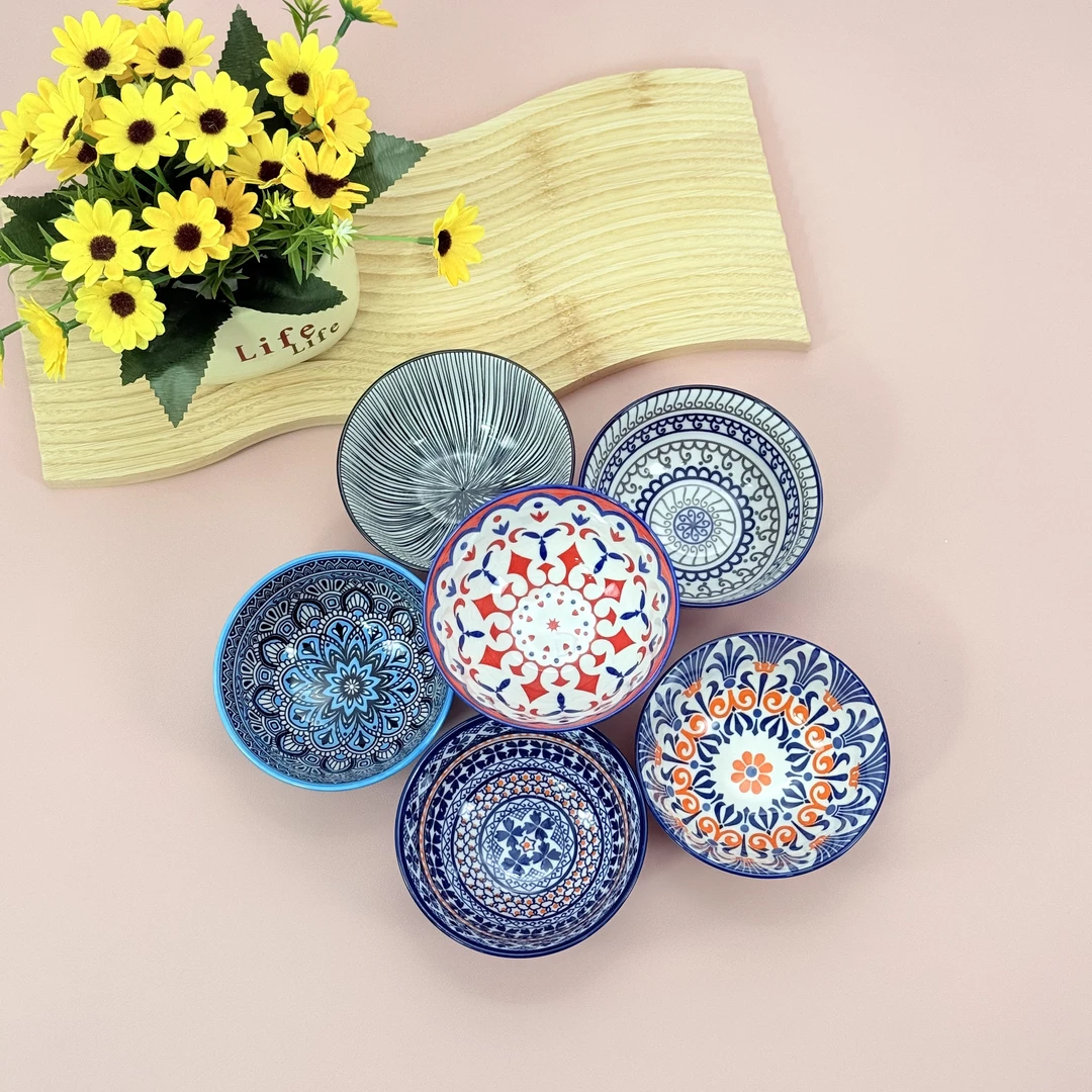 4.5英寸釉下彩草莓日式米饭碗11厘米（主图随机花色发货）