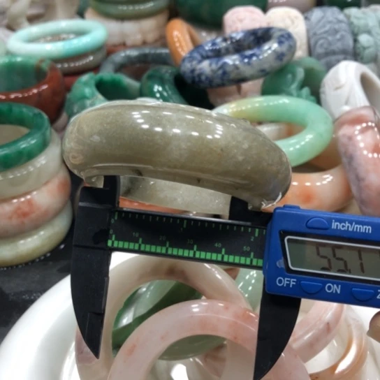 未镶嵌石英质玉珠宝半成品14