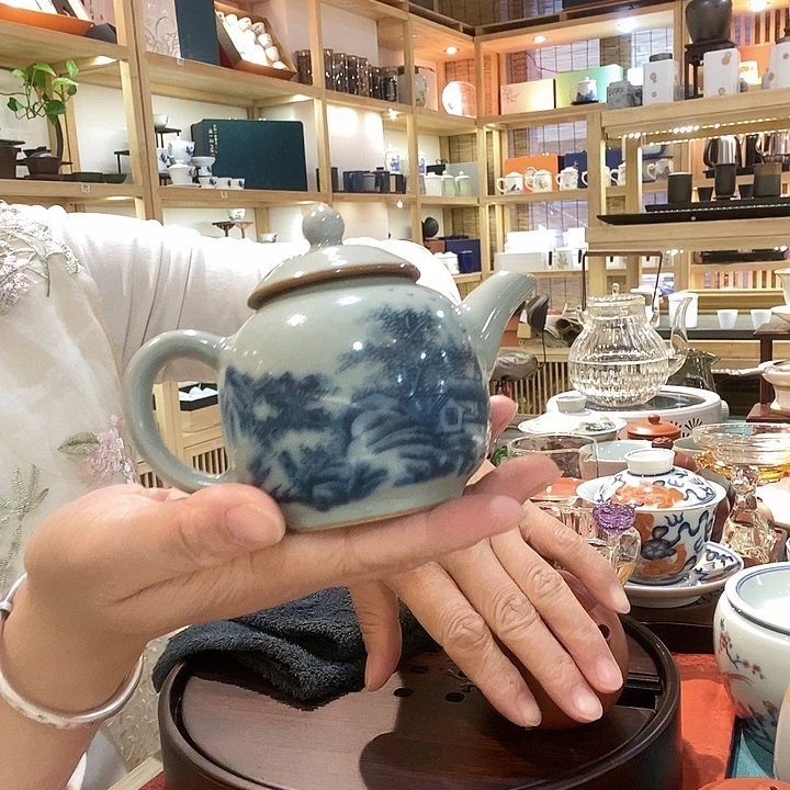 汝窑瓷器青花瓷器茶壶