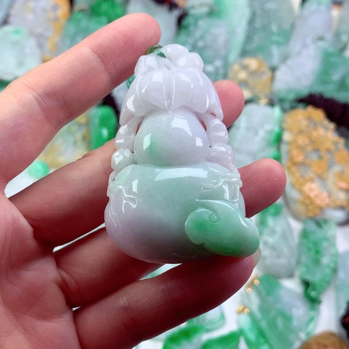 涅***生翡翠未镶嵌吊坠(不含链)