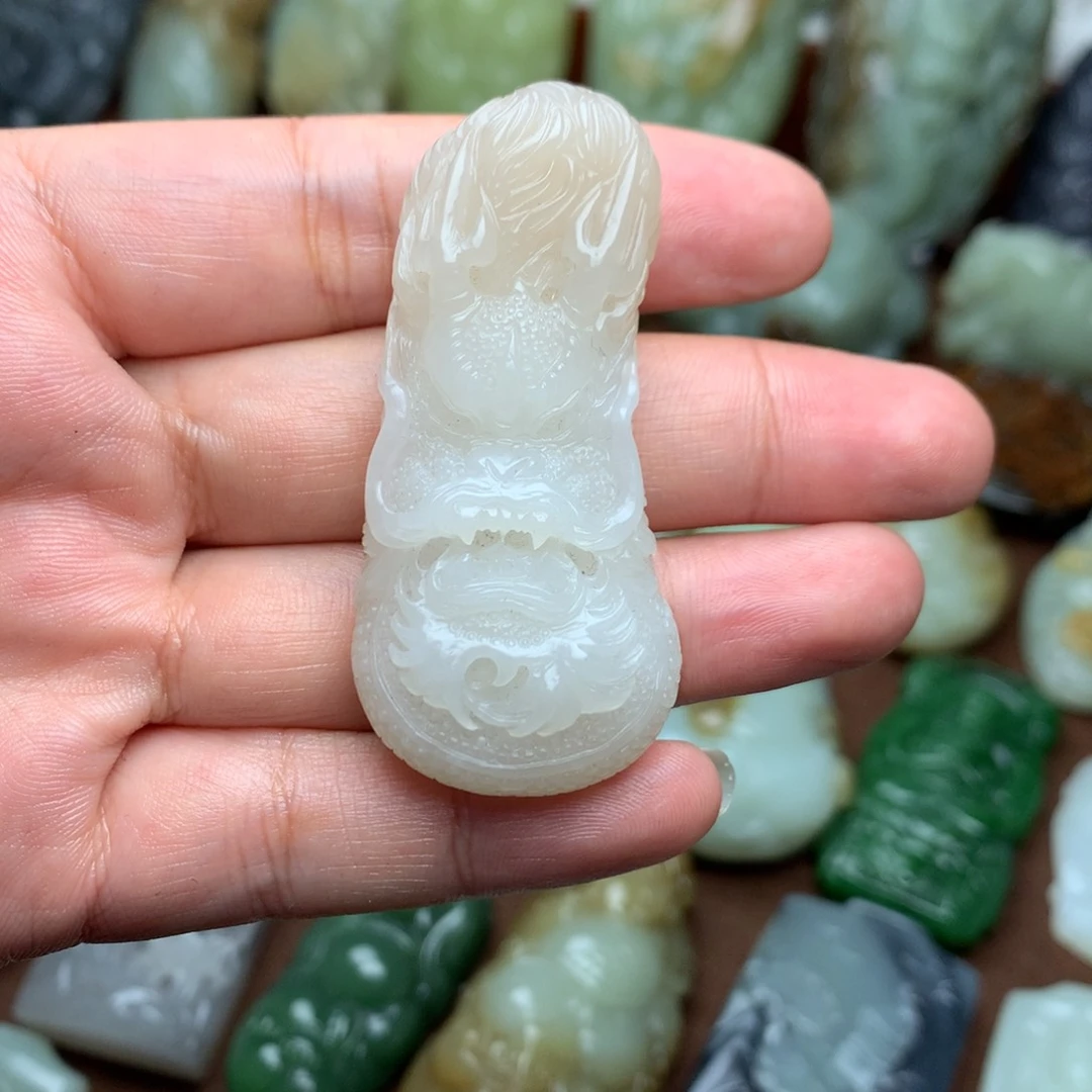 和田玉挂件未镶嵌