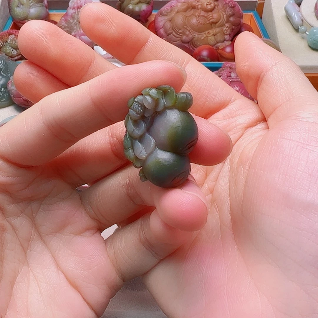 未镶嵌盐源玛瑙定制石英质玉小*果